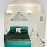 Punta Sallustro ليباري