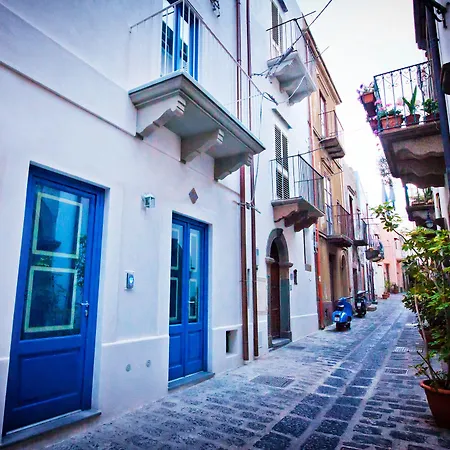 Punta Sallustro Липари