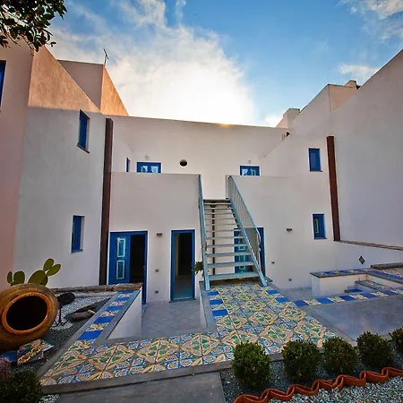 Punta Sallustro Bed & Breakfast 4*