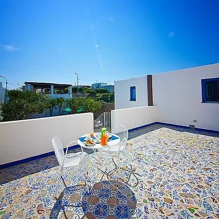 Punta Sallustro 4* Липари