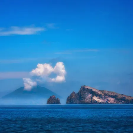 Punta Sallustro 4* Липари