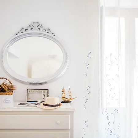 Punta Sallustro 4* Липари